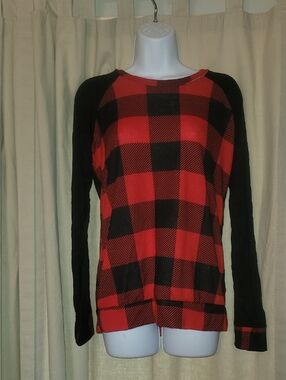 Acting Pro Red & Black Diagonal Buffalo Plaid Soft Stripe Top